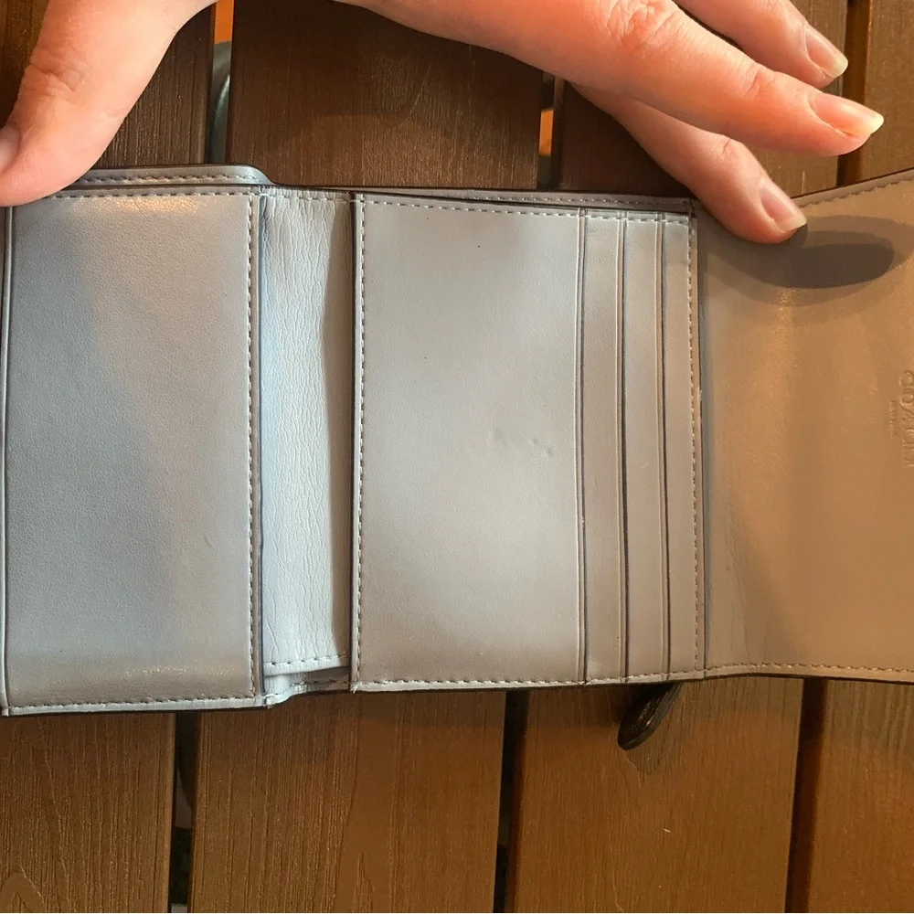 Coach Midnight Navy Wildflower Floral Trifold Wallet - Picture 4 of 5